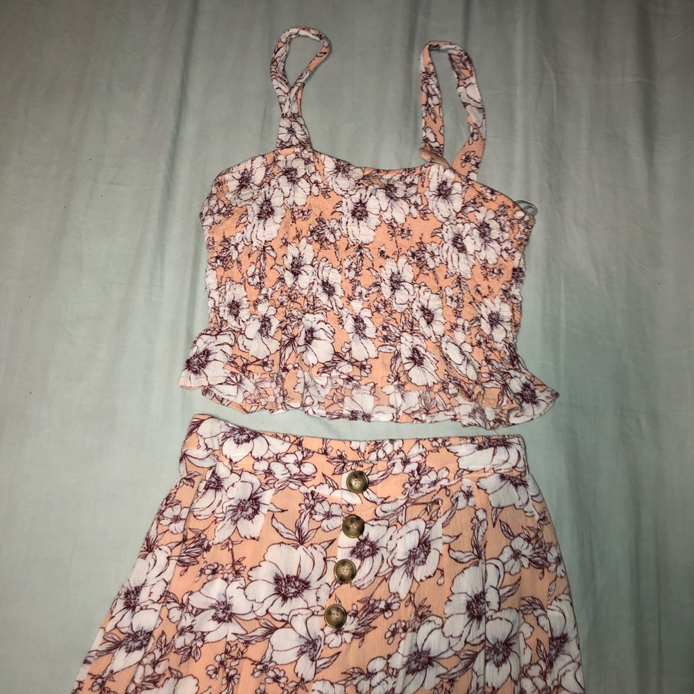 FLORAL CROPPED CAMI & PANTS SET